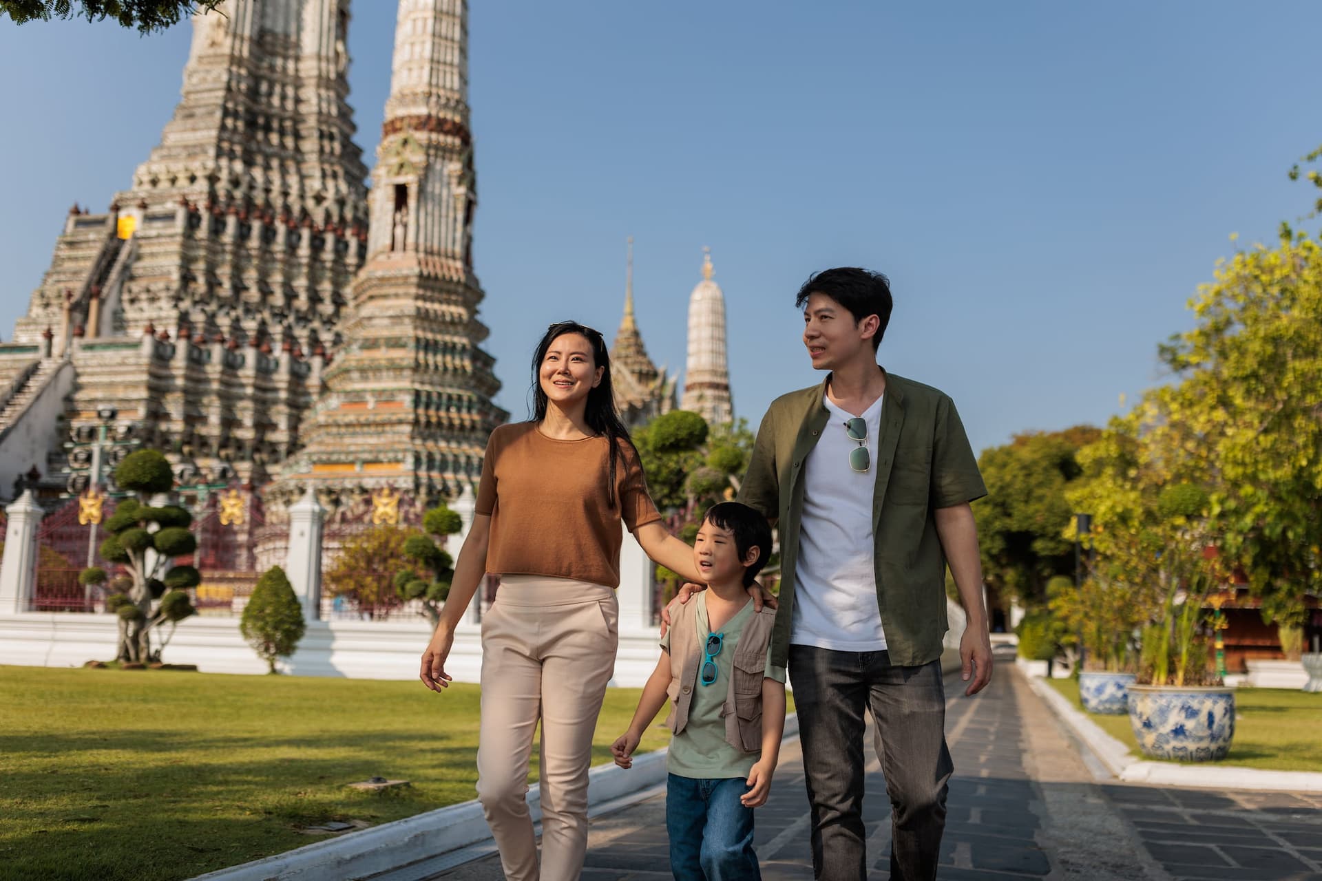 Bangkok With Kids: Calm Days, Short Transfers, Built-In Prayer Breaks